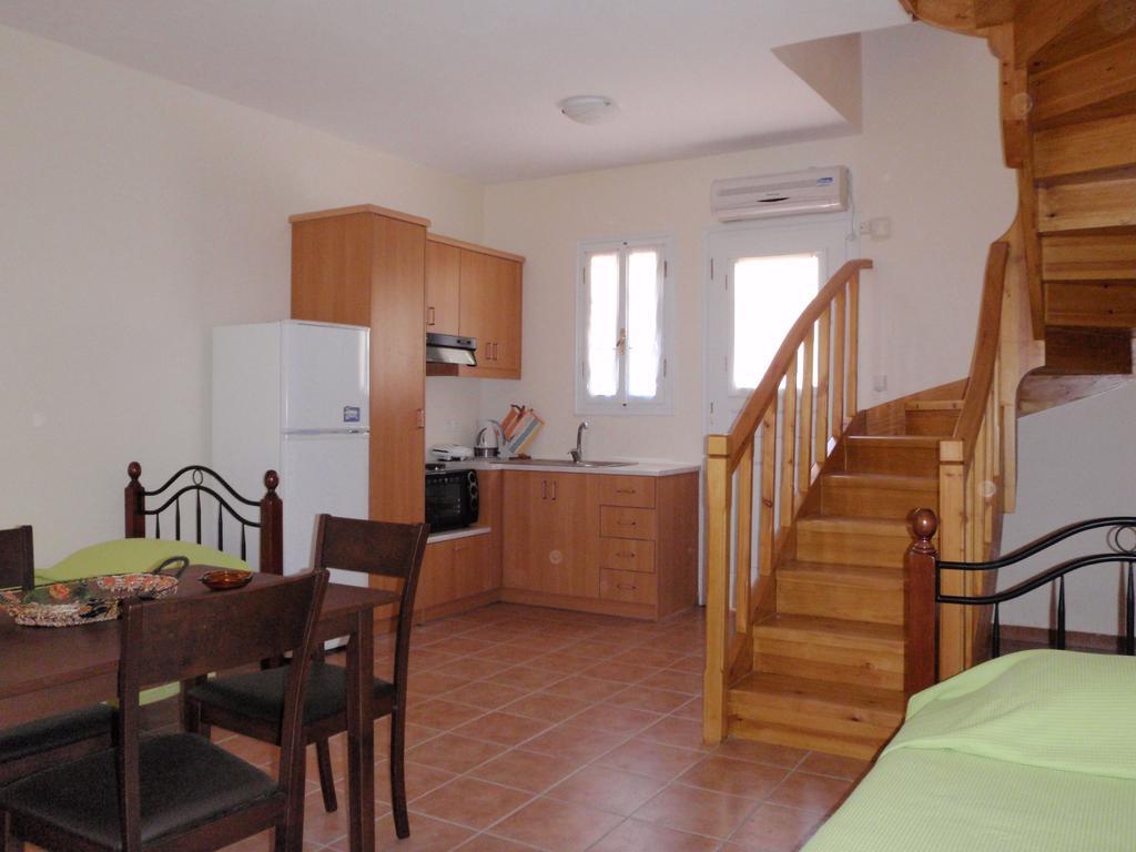 Appartement Afroksilia à Katouna Extérieur photo